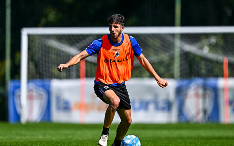 Two groups training in Bogliasco, morning session on Wednesday